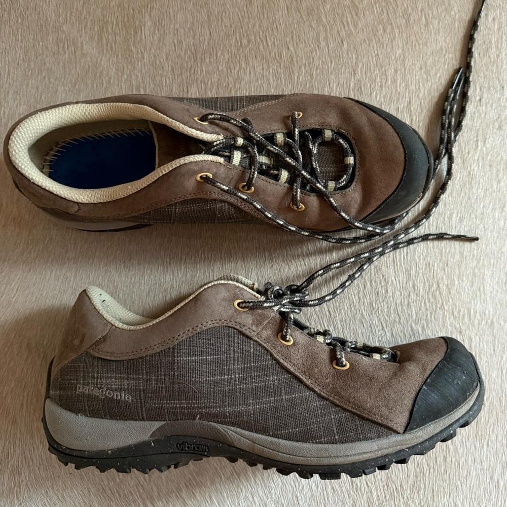 Patagonia Brown  Hiking Shoes - Picture 2 of 12